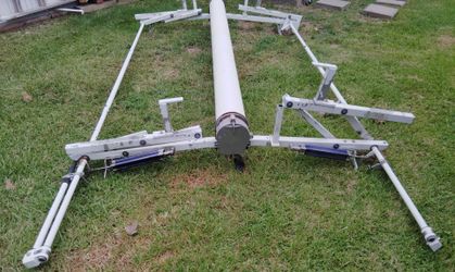 Roof ladder rack.