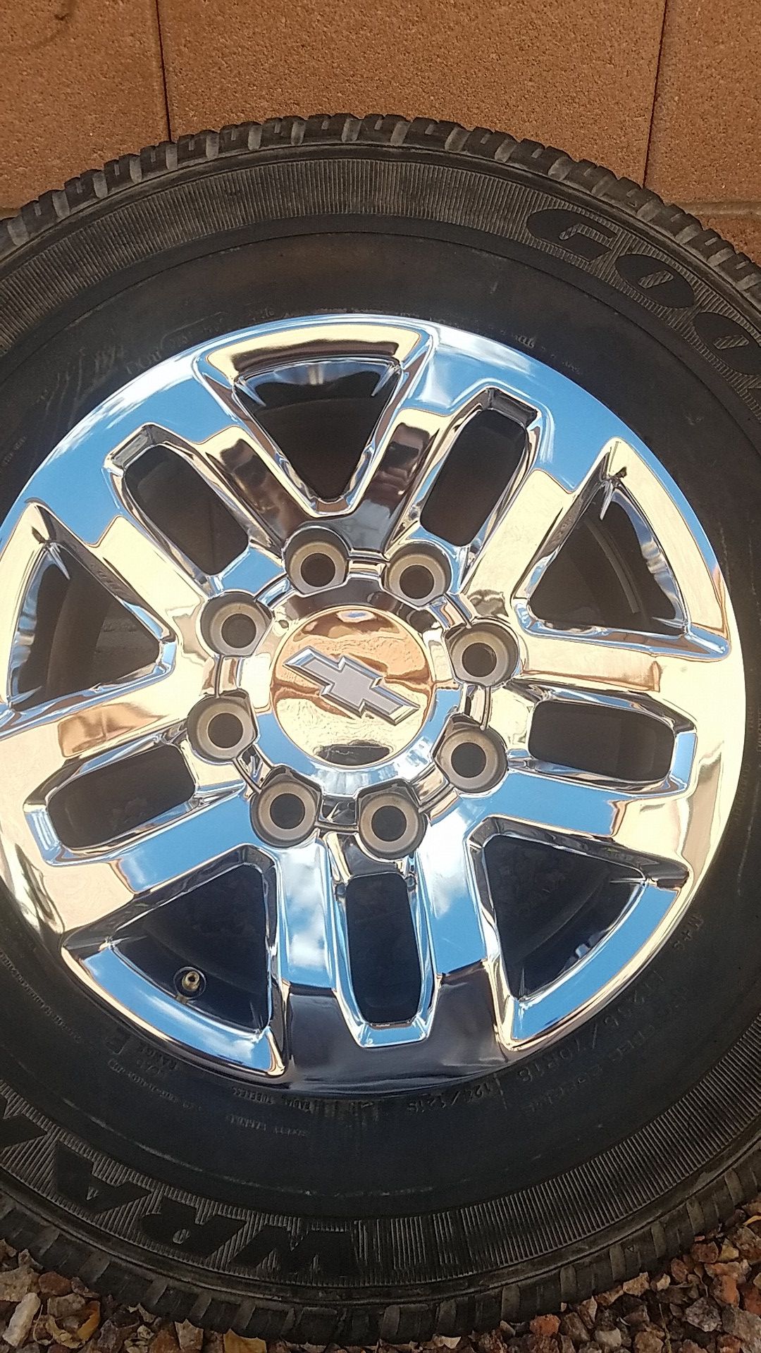 stock 2016 Chevrolet duramax chrome rims 18"