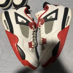 Air Jordan 4 Fire Red 2020 Size 13 Used 