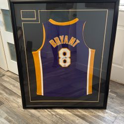 Autograph Kobe Bryant Jersey Number Eight