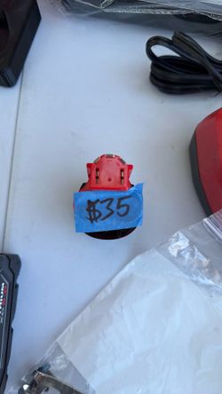 New Milwaukee M12 REDLITHIUM CP2.0 2.0Ah Battery (48-11-2420)