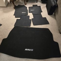 RAV4 Car Mats Complete Set 