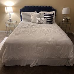 Selling Nearly New Bedroom Set 