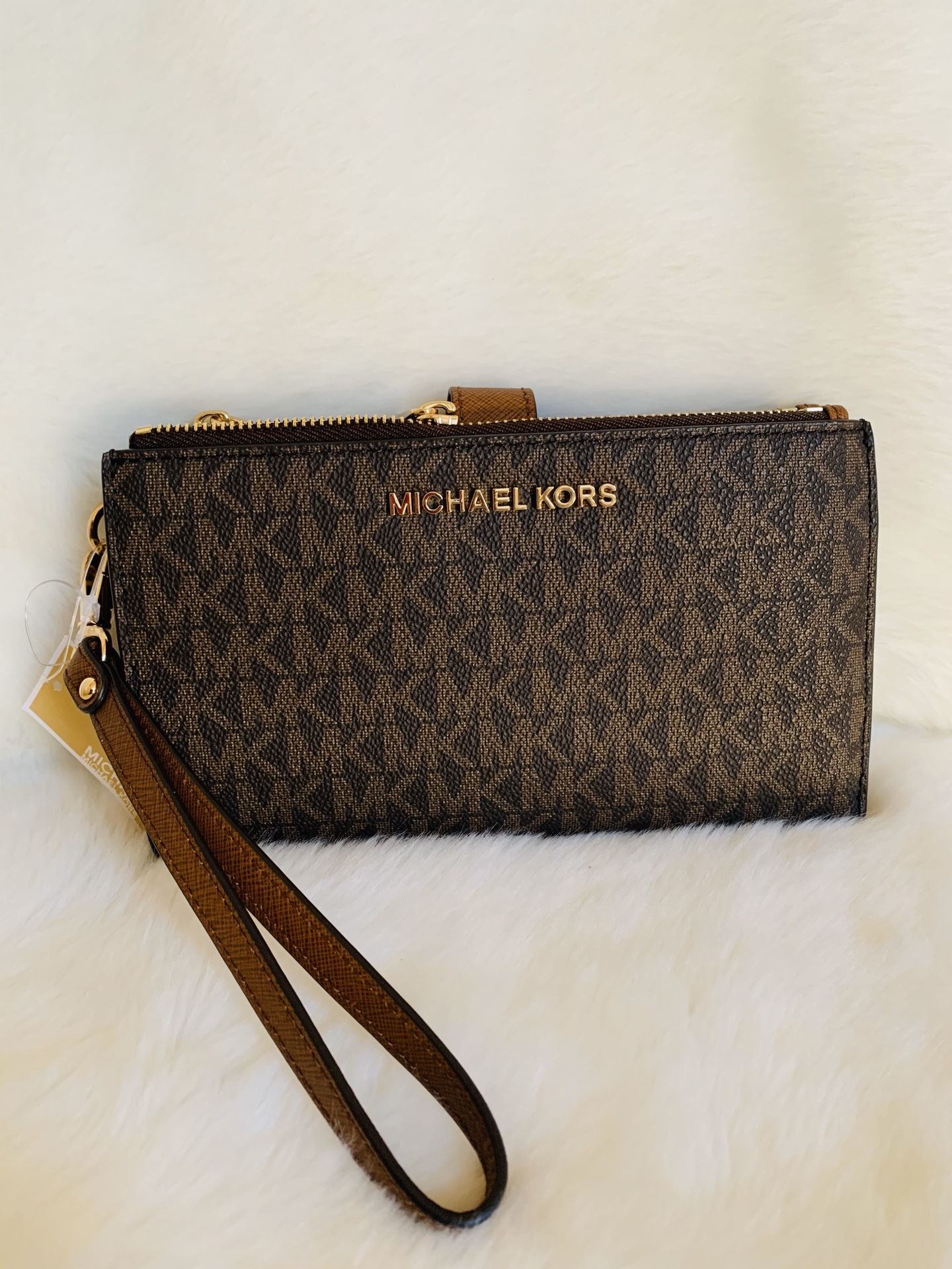 Michael Kors Jet set travel LG double zip wristlet
