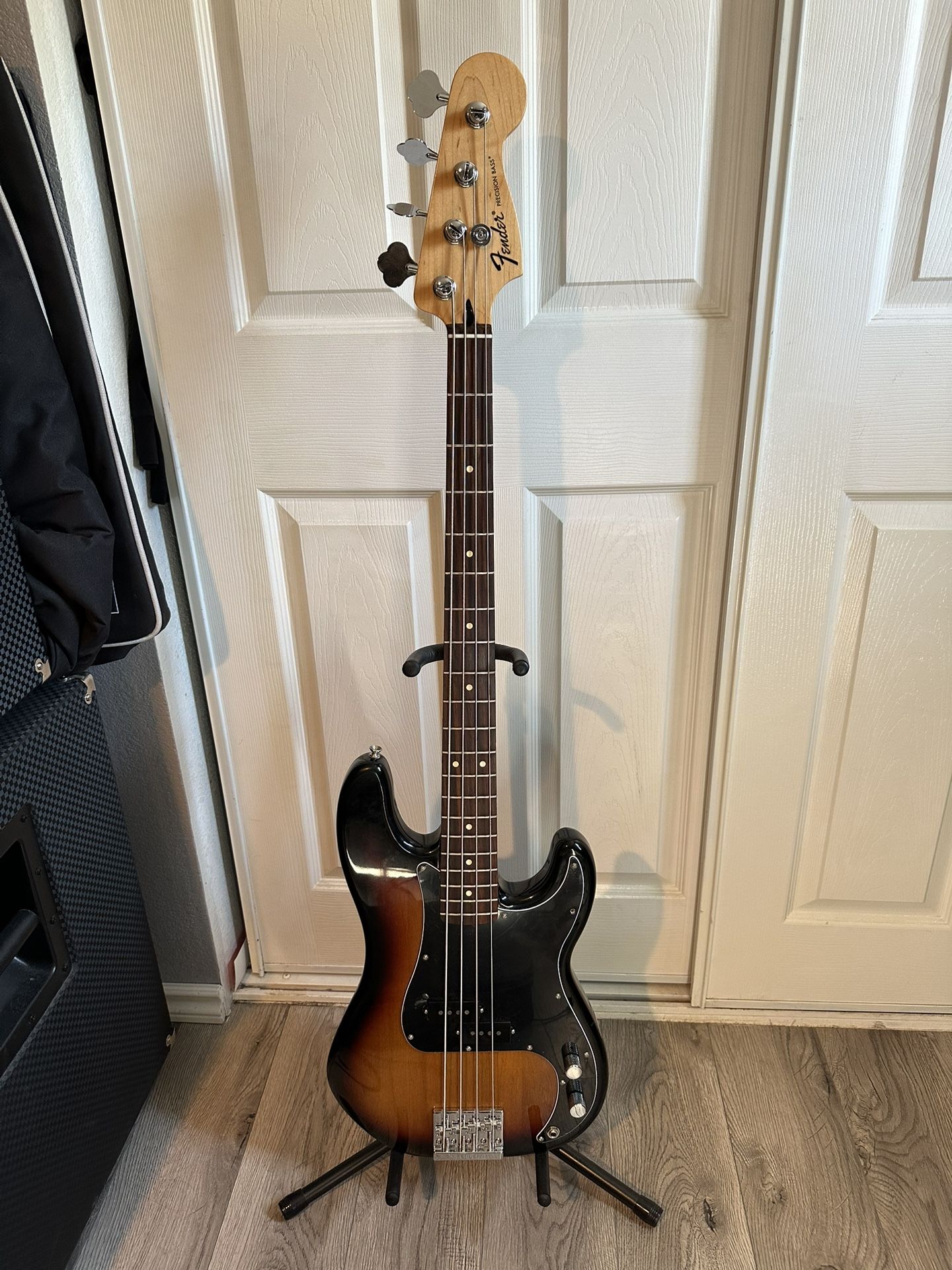 Fender Precision Bass Guitar MIM