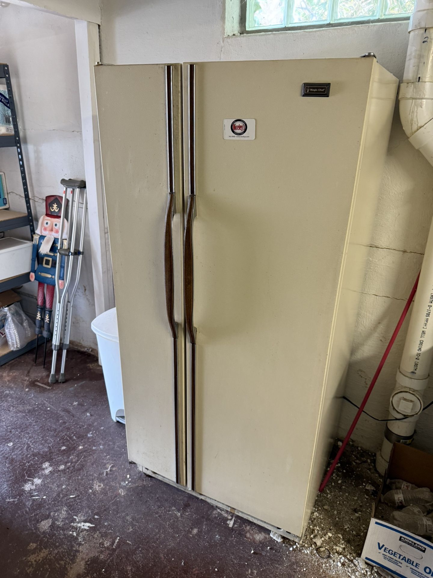 Refrigerator