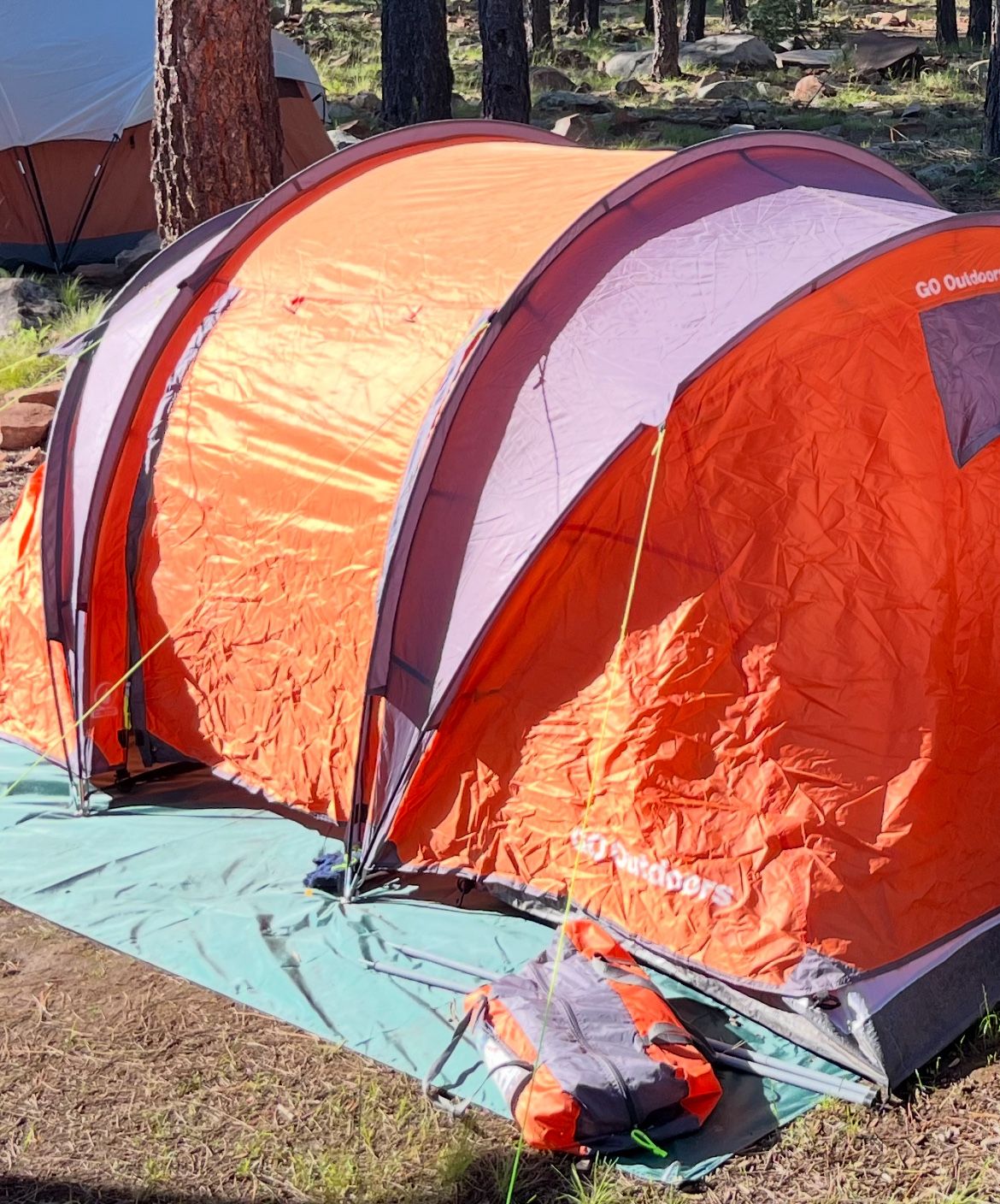 Havana 4-Person Festival Tent – Easy Setup w/ Living Area & Separate Bedrooms