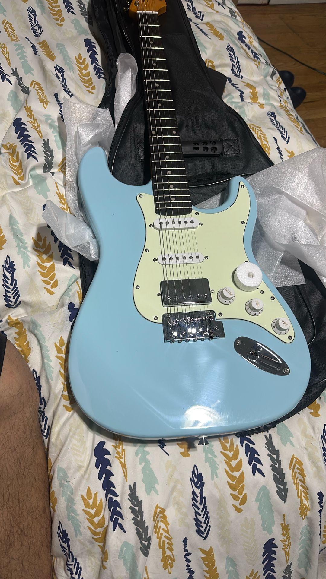 Electric guitar