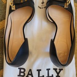 *** Bally's women's black shoes ***