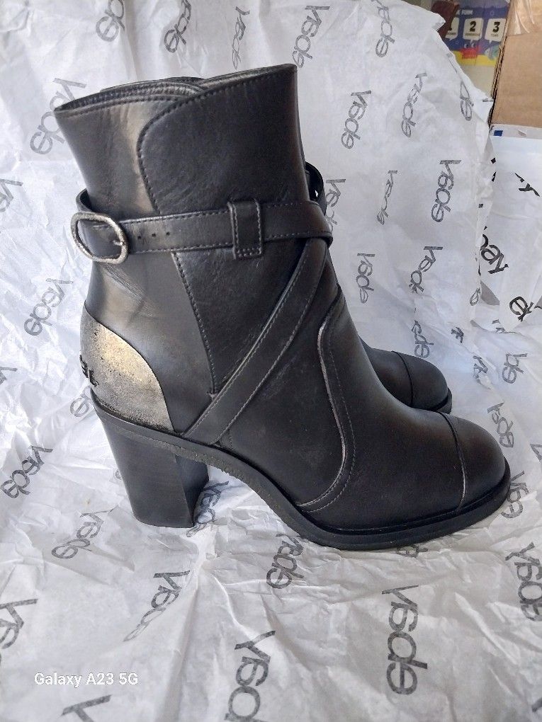 Authentic CHANEL ANKLE BOOTS 37.5 SIZE 6