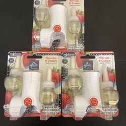 3pack Glade PlugIns Refills Air Freshener Starter Kit, Berries & Cream, 1.34 Fl oz., 1 Warmer + 2 Refills