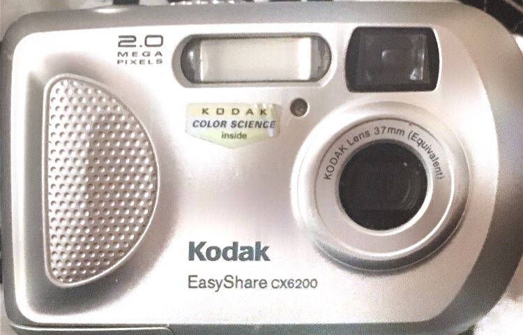 Kodak easy share camera needs charger and new battery pack