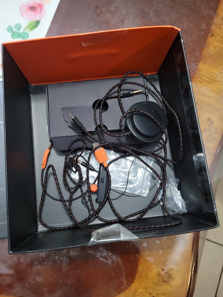 JBL Quantum One Gaming Headphones 