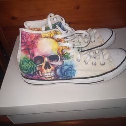 Converse Sneakers /Size 10