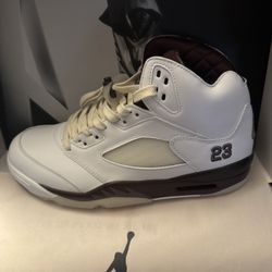 A   MA  MANIẼRE  Jordan 5