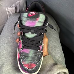 Graffiti Dunks 