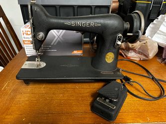 Vintage Singer Sewing Machine