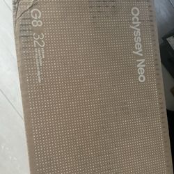 32 Odyssey 240hz Samsung Monitor
