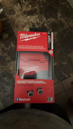 Milwaukee Bluetooth ear buds