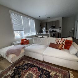 3 Piece Sectional With Right Side Chaise