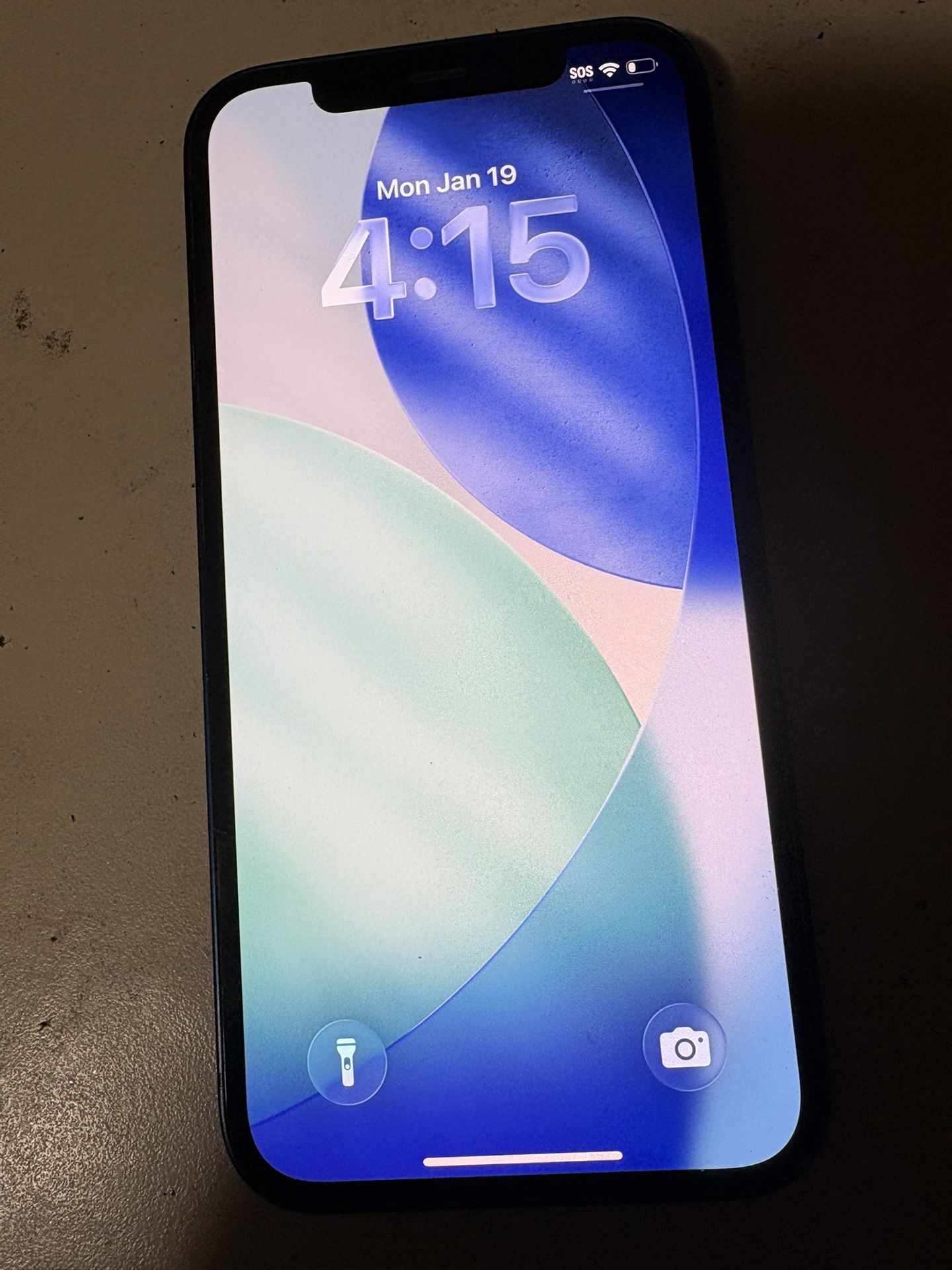 iPhone 12 64gb (no sim card tray)