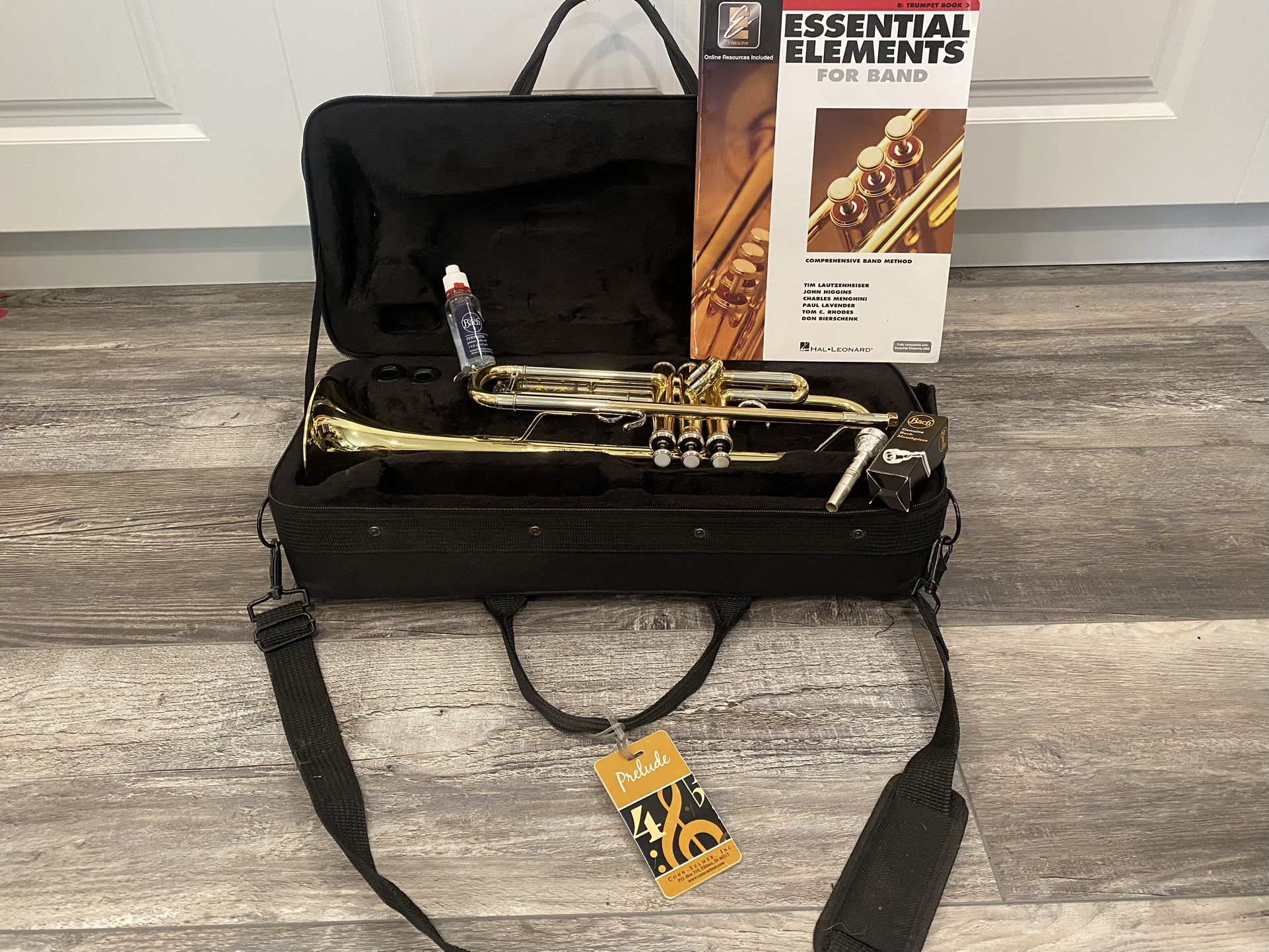 Prelude TR711 Bb Student Trumpet w/ Case