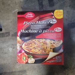 Pizza Maker Plus NEW Betty Crocker
