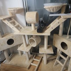 Huge Cat Tree