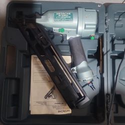 HITACHI Finish Nailer Model NT65MA2