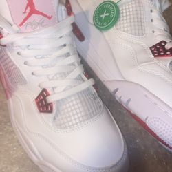 Jordan 4s retro 