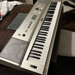 YAMAHA KEYBOARD FOR TRADE
