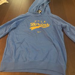 Womens Nike UCLA sweatshirt