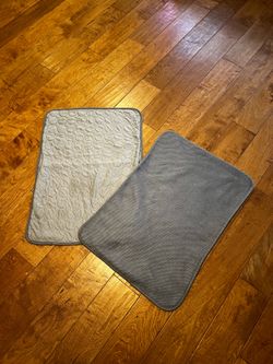 2 Medium size cooling blankets great for dogs or cats to keep them cool, works on humans too! Both for $15