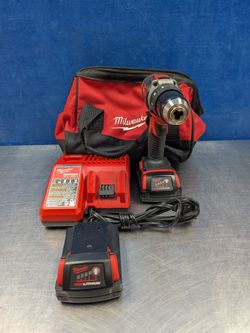 Milwaukee 2606-20 Drill kit-2 Batteries and Charger