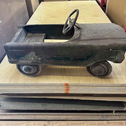Vintage Petal Car