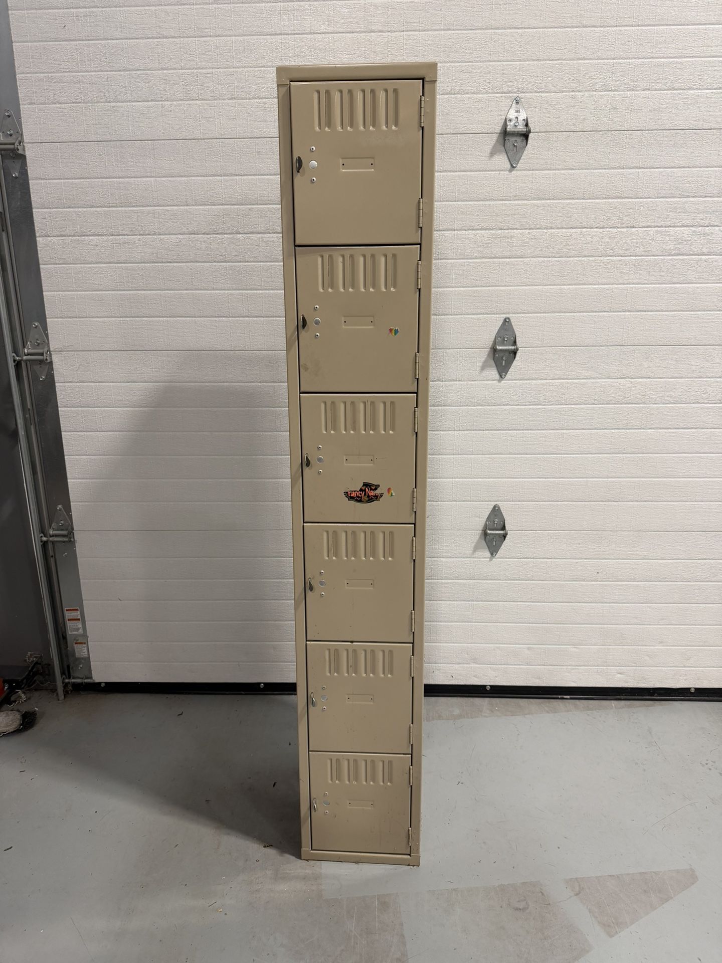 Tennsco 12 by 18 by 72 Single Stack Box Locker, Sand color, 6 compartments