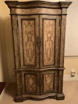 Bedroom armoire