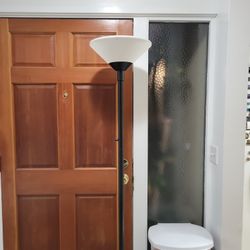 Black Standing Light With Nice Heavy Base
