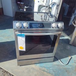 Samsung Electric Range 5 Burner Glass Top Range Oven Loaded