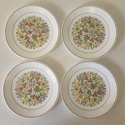 Four 1970s vintage Corelle by Corning "Indian Summer" 10 1/4-inch dinner plates