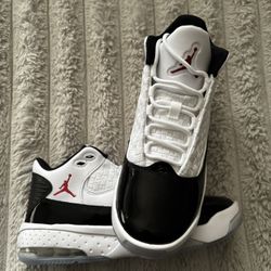 AIR JORDAN MAX AURA 2 (GS)
