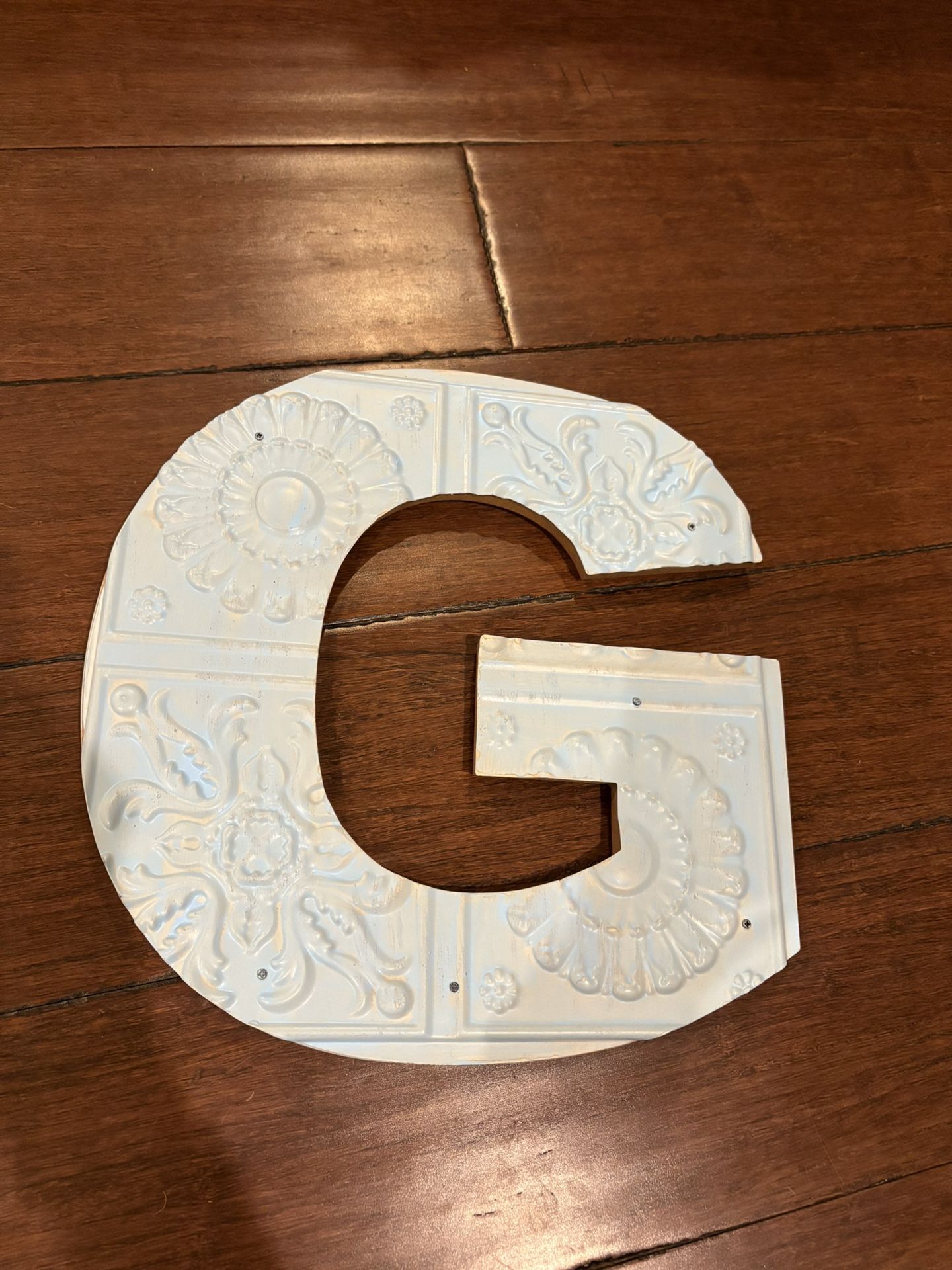 Ceramic/Wooden Letter G sign
