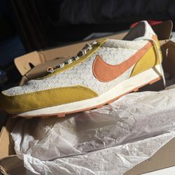 Nike Daybreak SE Sun Club Athletic Shoes DM7605-101