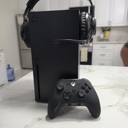 Xbox Series X With Sucf Controller 
