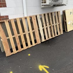 Free Pallets - Tossing Them Sunday Night