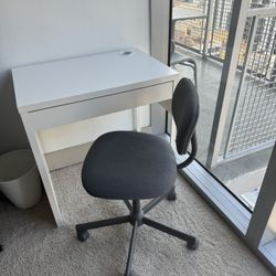 Desk And Table 
