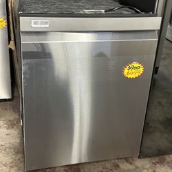 LG 24 in. Top Control Standard Dishwasher