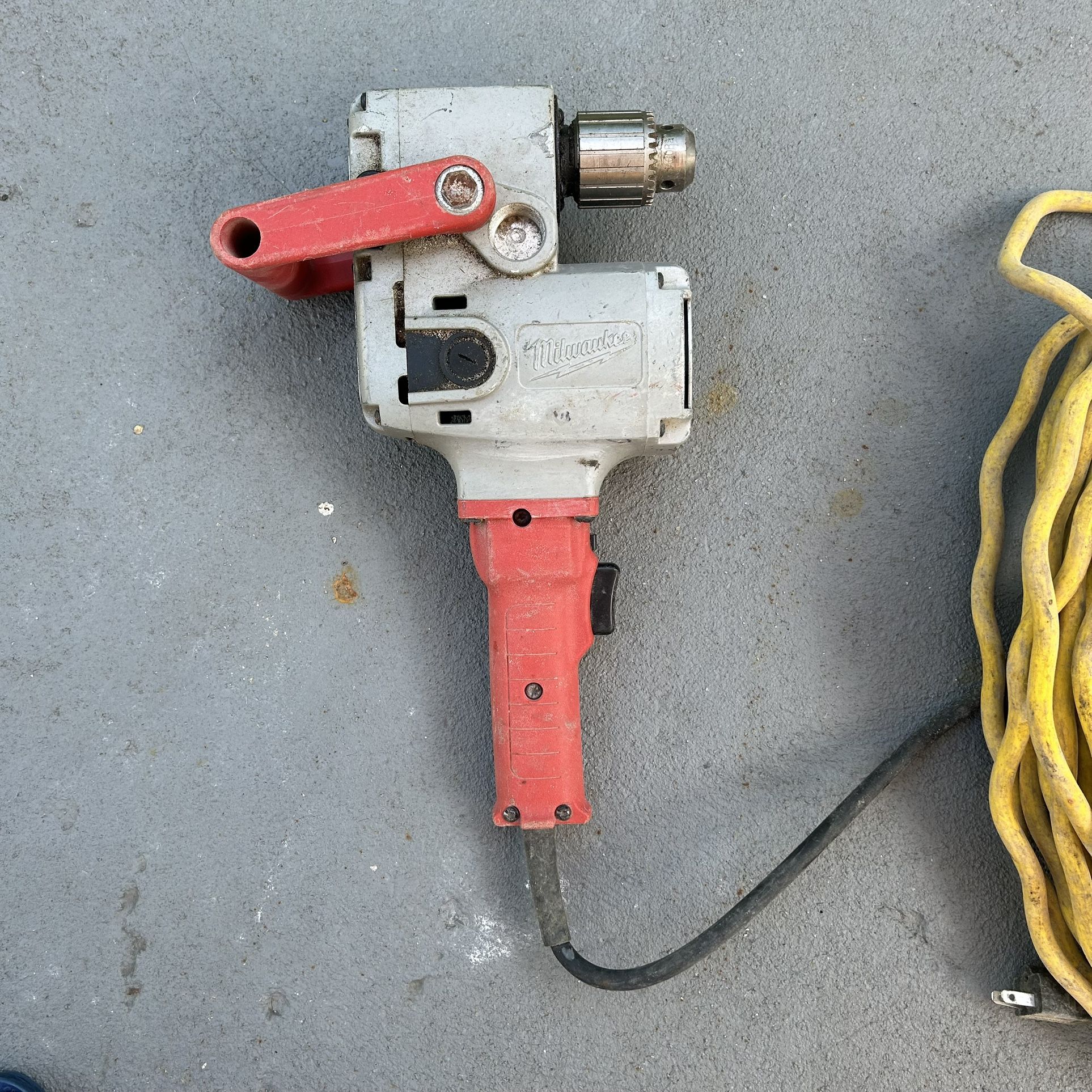 Milwaukee corded Hole-Hawg 1/2” drill