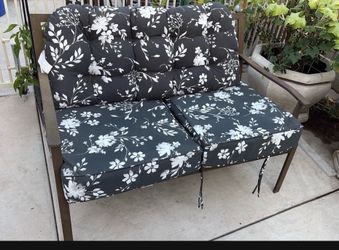 Outdoor Patio Loveseat with Cushions