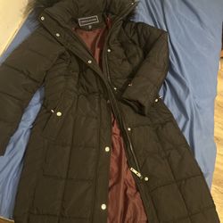 Women’s Tommy Hilfiger Coat / Jacket Brand New Size S GREAT DEAL